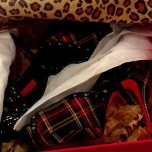 Betsey Johnson Plaid Platform Shoes Size 7.5